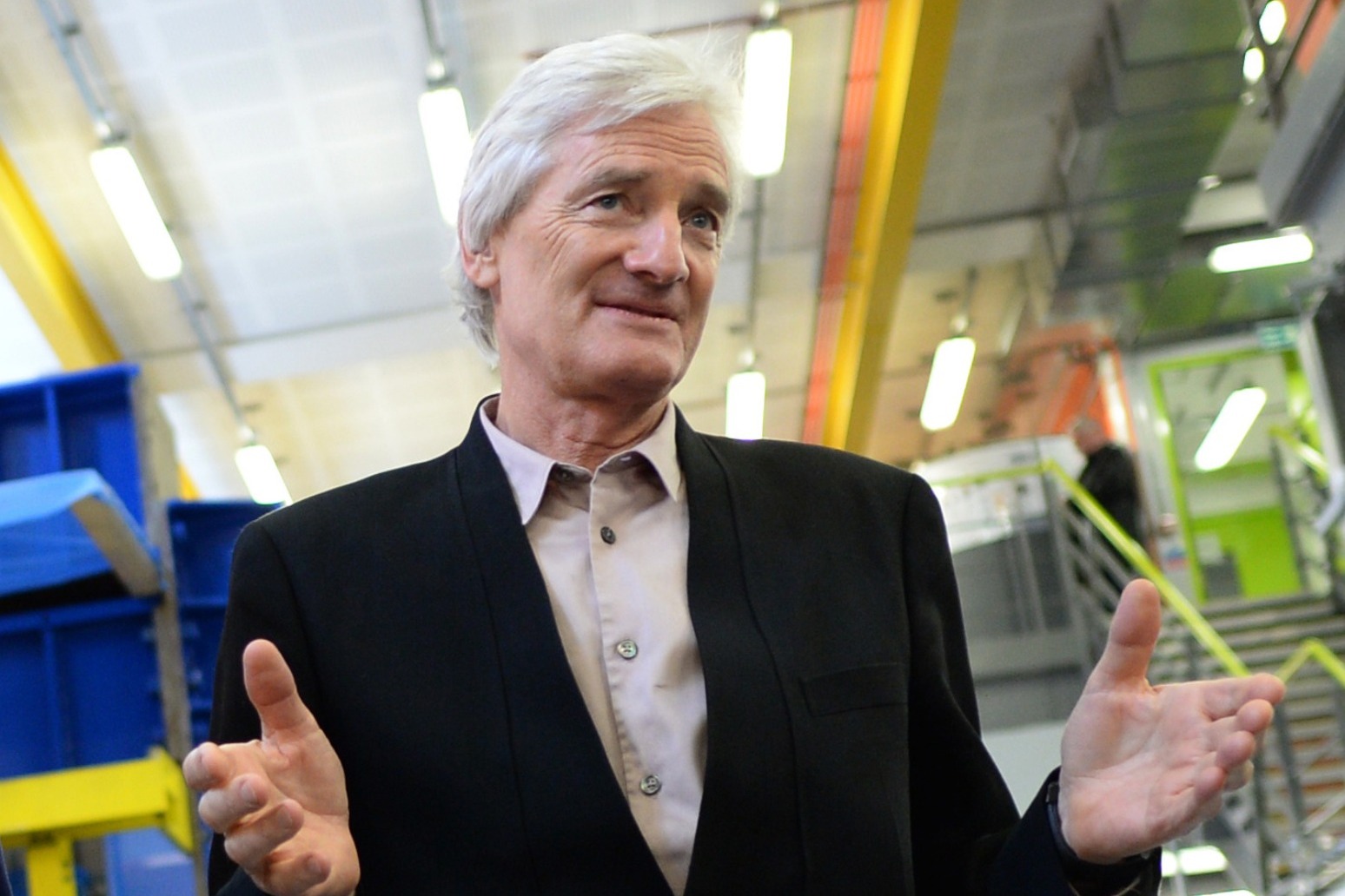 Dyson denies trying to ‘extract favours’ from Johnson 